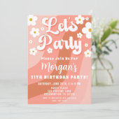 Daisy Terracotta Peach Retro Verjaardagsuitnodigin Kaart (Staand voorkant)