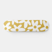 Daisy Time Cute Retro Modern Flowers in Mustard Persoonlijk Skateboard (Horizontaal)