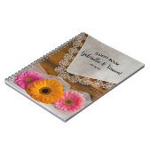 Daisy Trio en Lace Barn Wedding Guest Book Notitieboek (Linkerzijde)