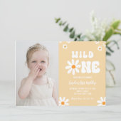 Daisy Wild One 1st Birthday Party Boho Foto Kaart (Staand voorkant)