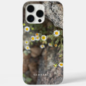 Daisy Wildflowers in Rocks Custom iPhone Case (Achterkant)