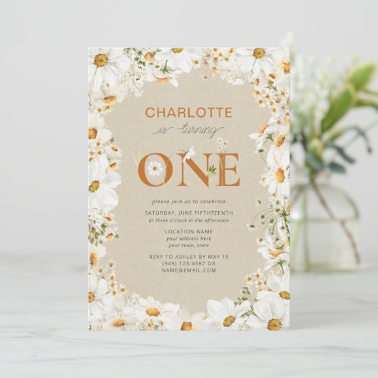 Daisy wordt één terracotta 1e verjaardag kaart (Staand voorkant)