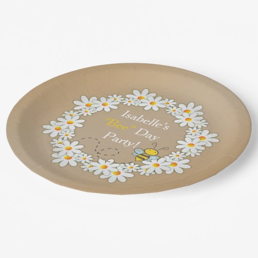 Daisy Wreath and Flying Bumble Bee Birthday Papieren Bordje (Gekanteld)