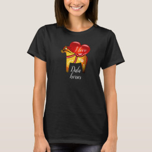 Dala folkpaard, zwart/rood/geel/wit rood hart t-shirt