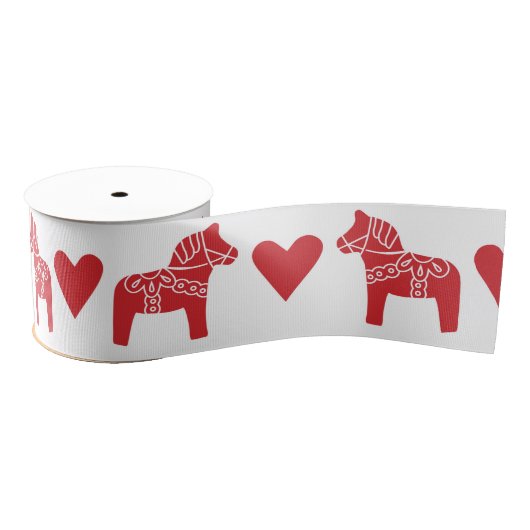 Dala-paarden met hart rood en wit lint (Spoel)