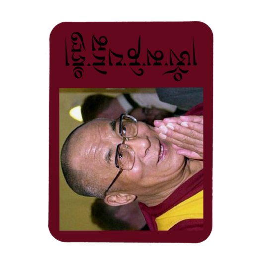 Dalai Lama Praying with Om Mani Padme Hum Mantra Magneet (Verticaal)