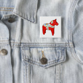 Dalecarlistisch paard vierkante button 5,1 cm (In situ)