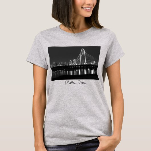 Dallas Bridge Uitzicht Grayscale T-Shirt (Voorkant)