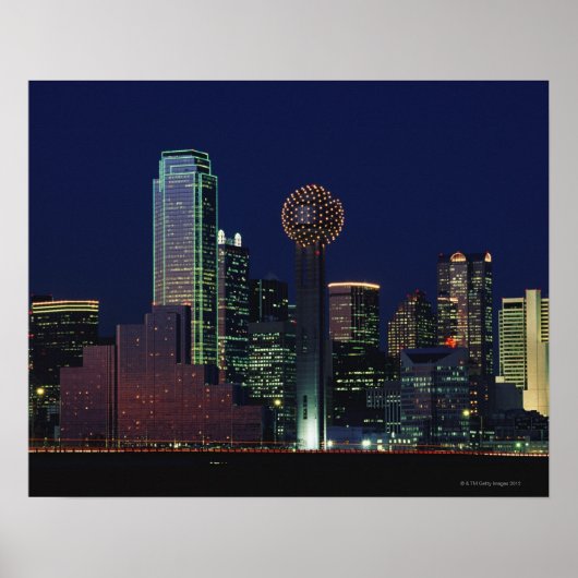 Dallas Skyline bij nacht Poster (Voorkant)