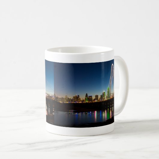 Dallas Skyline Dawn Coffee Mok (Voorkant rechts)