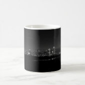 Dallas Skyline Dawn Pano Grayscale Coffee Mok (Center)