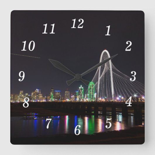 Dallas Skyline Hunt Wandklok (Voorkant)