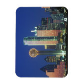 'Dallas, TX skyline 's nachts met Reunion Tower' Magneet (Verticaal)