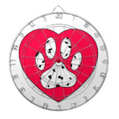 Dalmatiaanse poot afdrukken in rood hart dartbord (Voorkant)