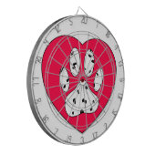 Dalmatiaanse poot afdrukken in rood hart dartbord (Voorkant Links)