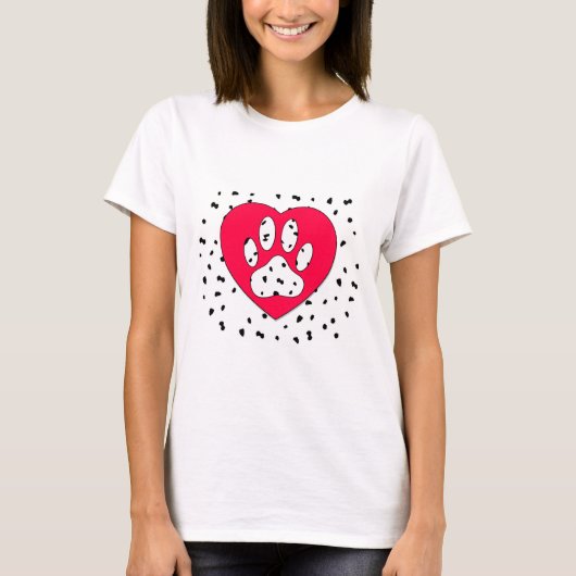 Dalmatian Dog Paw-afdrukken in rood hart T-shirt (Voorkant)