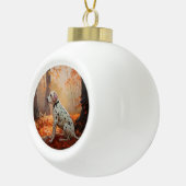 Dalmatiër in herfstbladeren Herfst inspireren Keramische Bal Ornament (Rechts)
