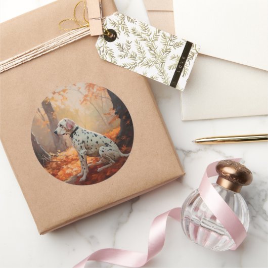 Dalmatiër in herfstbladeren Herfst inspireren Ronde Sticker (Geschenken)