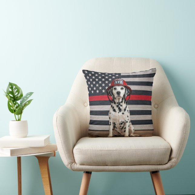 Dalmatiër met brandweerhelm kussen (Stoel)