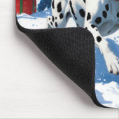 Dalmatiër rent in de sneeuw met kerstmuts muismat (Hoek)