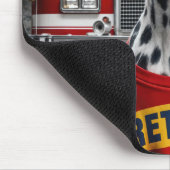 Dalmation draagt een gepensioneerd Shirt Muismat (Hoek)