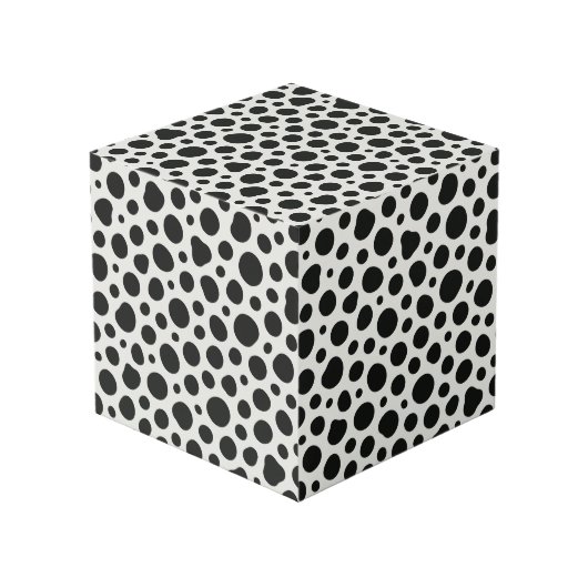 Dalmatisch geïnspireerd ontwerp kubus (Achter hoekig)