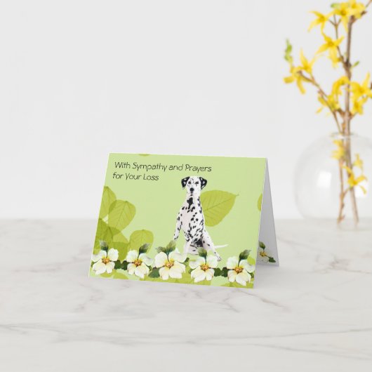 Dalmatische, groene blad dogwood kaart (Gele Bloem)