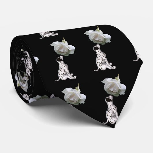 Dalmatische puppy en White Rose Animal Stropdas (Opgerold)