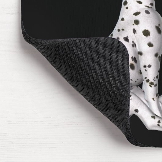 Dalmatische puppy en witte roze muismat (Hoek)