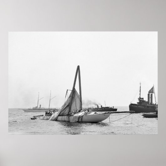 Damaged Racing Yacht, 1899 Poster (Voorkant)