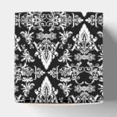 Damask 02 Black-White-Square Heart Favor boxes Bedankdoosjes (Bovenkant)