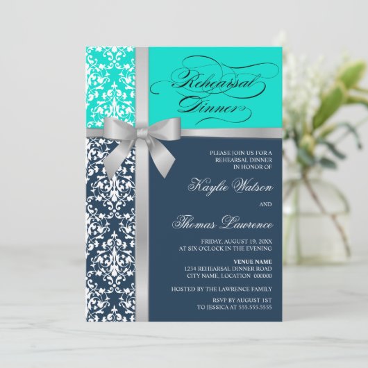 Damask Faux Silver Ribbon Rehearsal Dinner Kaart (Staand voorkant)