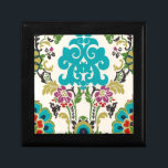 Damask Floral Pattern Plum Turquoise Cadeaudoosje<br><div class="desc">Turquoise,  plum,  groene en paarse florale patronen komen op een witte achtergrond samen om deze damesafdruk van Erica Vess van June tot leven te brengen. Werkt als geschenk voor jezelf,  een vriend of een familielid.</div>