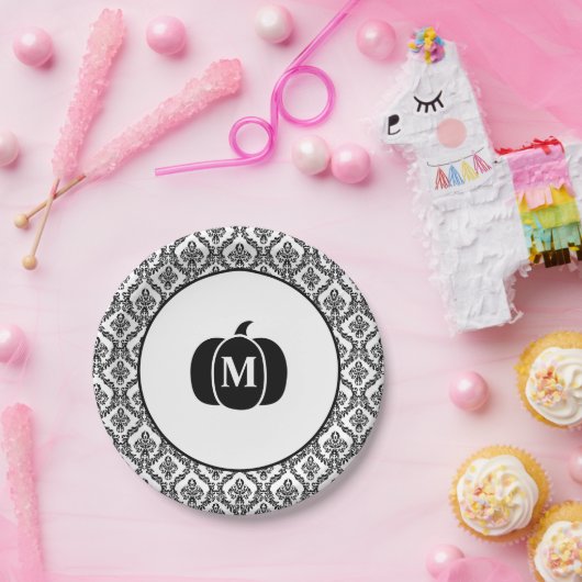 Damask Glam Monogram Halloween Pumpkin Papieren Bordje (Feest)