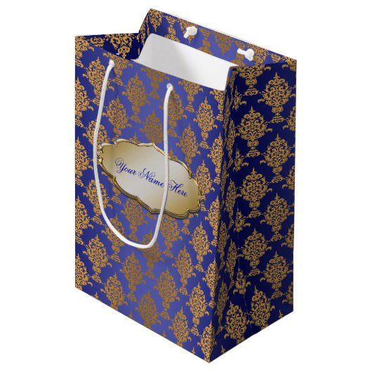 Damask Gold op Royal Blue Label Medium Cadeauzakje (Voorkant Gekanteld)