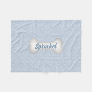 Damask in Blue met Dog Bone Fleece Deken