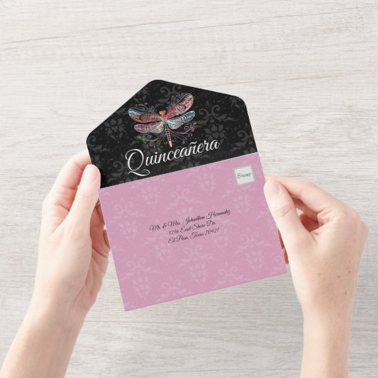 Damask met Dragonfly Quinceañera All In One Uitnodiging (Opening)