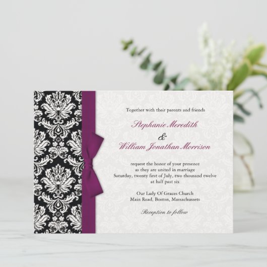 Damask met Plum Bow Wedding Invitation Kaart (Staand voorkant)