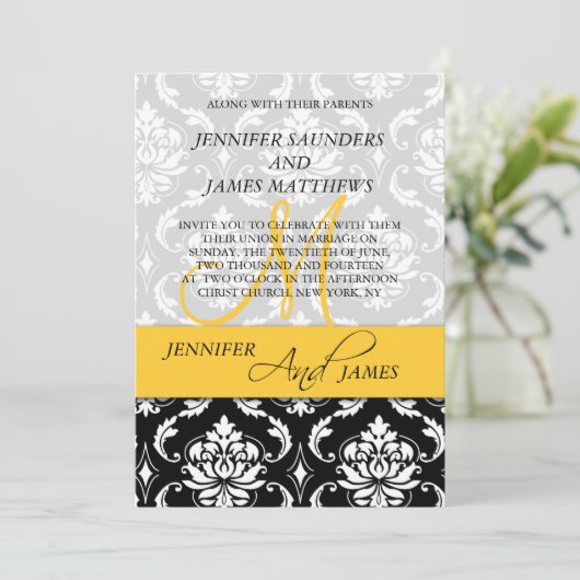 Damask Yellow Monogram Names Wedding Invitation Kaart (Staand voorkant)