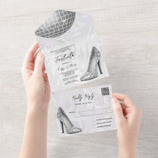 Damask, Zilveren Stiletto's & Disco Ball 40e QR CO All In One Uitnodiging (Afscheurbaar)