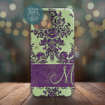 Damaspatroon met monogram Case-Mate iPhone Case<br><div class="desc">Een grof,  floraal ontwerp met een ruimte voor je initiaal.</div>