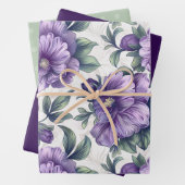 Damast luxe textuur van paarse altvioolbloesem inpakpapier vel (In situ)