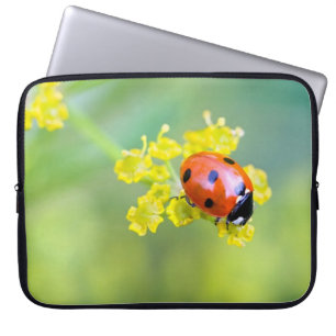 dame bovenaan laptop sleeve