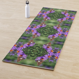 Dame Butterfly, gebilderd op Abstract rooster Yogamat