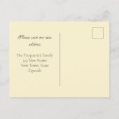 dame die een 'Book Moving Announge' leest Briefkaart (Achterkant)