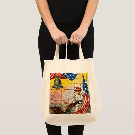  dame, Eagle, Vlag en Liberty Bell Mosiac Tote Bag (Voorkant (product))