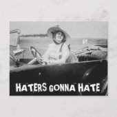 dame in auto-HATERS GONNA HATE Briefkaart (Voorkant)