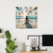 dame mediteren op het strand poster (Thuiskantoor)