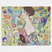 Dame met A Fan, Gustav Klimt Fleece Deken (Voorkant (Horizontaal))