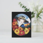 Dame met Chrysanthemum Flowers Briefkaart (Staand voorkant)